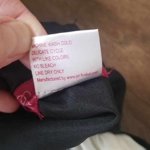 Fancy toddler dress (3T) - Picture 4 of 7